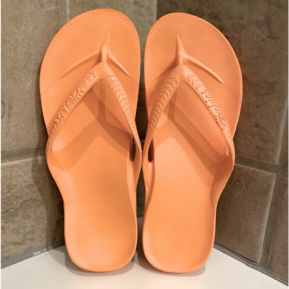 Women’s Orange Flip Flop Sandals - Lightweight Casual Beach Slides
